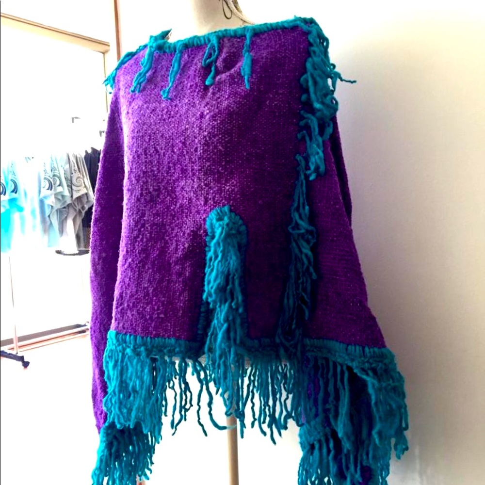 Hand dyed real wool poncho made in Patagonia Chile.